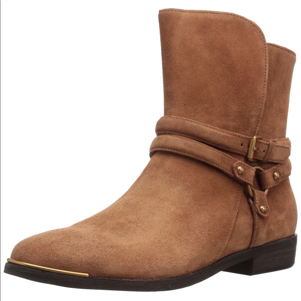 New women UGG boots size 8 1/2